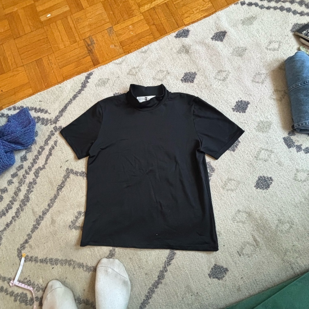 vintage 90s Club Monaco stretch turtleneck tshirt *accepting offers